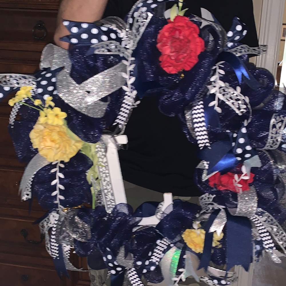 I make Handmade Deco Mesh wreaths
